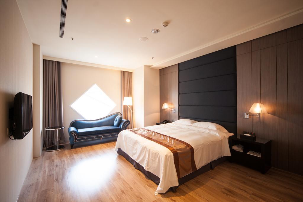 Grand Crystal Hotel Hsinchu Zimmer foto